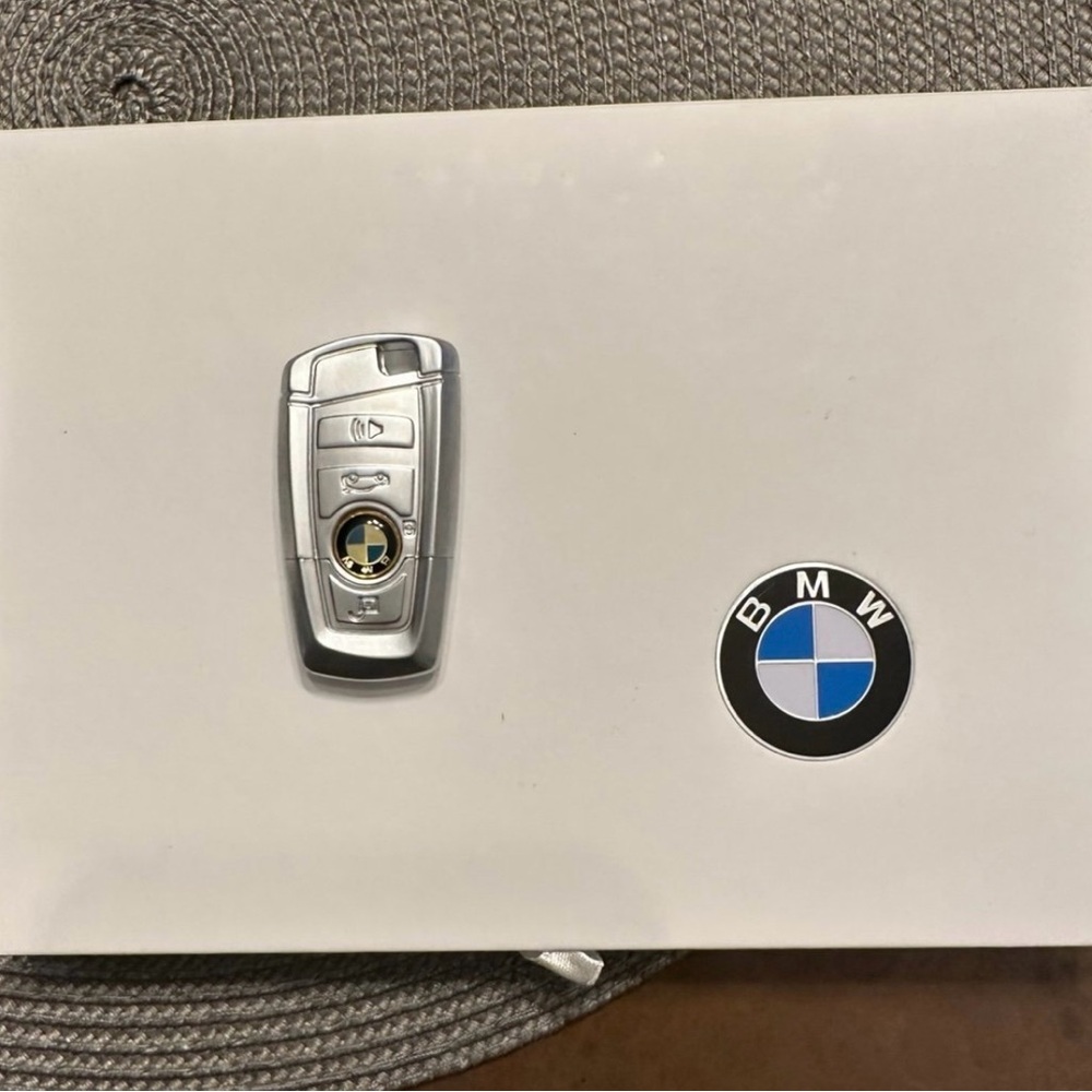 BMW Silver Metal Keychain & USB 2GB Flash Drive